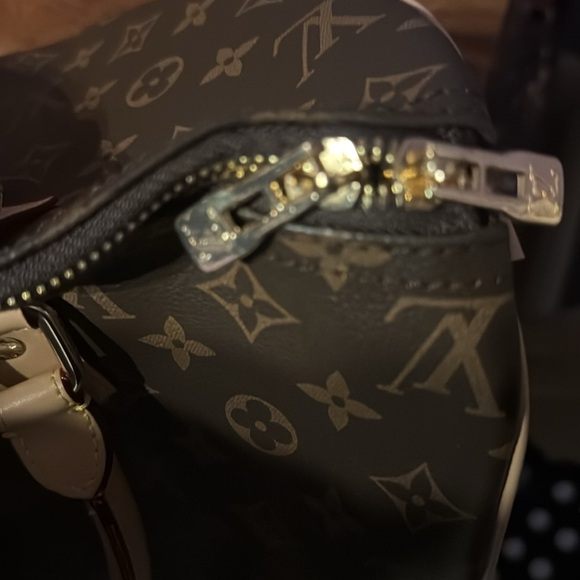 Purse - Picture 5 of 8